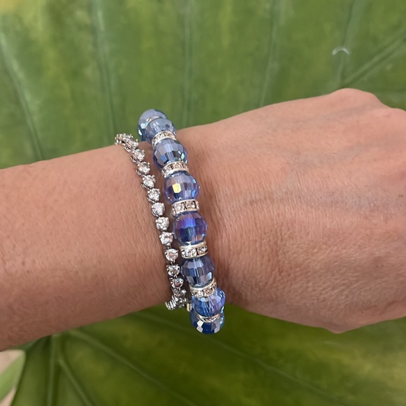 Montana Faceted Crystal Beads, Stretch Bracelet - Picture 4 of 8